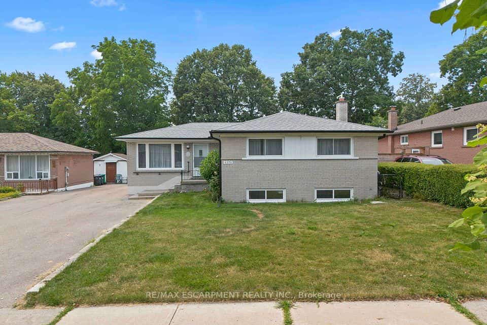 1272 Kelly Road, Mississauga, ON L5J 3T9