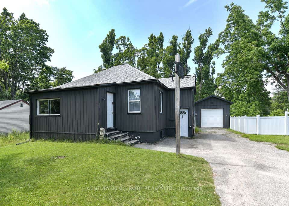 26 South Street S, Orillia, ON L3V 3S9
