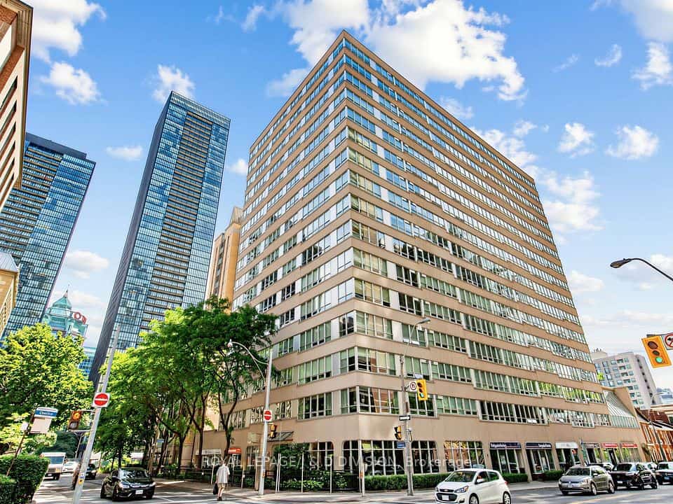 71 Charles Street E #304, Toronto, ON M4Y 2T3