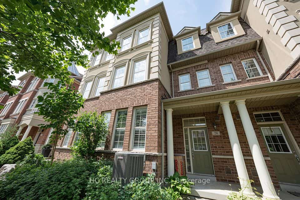 28 Poetry Drive, Vaughan, ON L4H 3P7