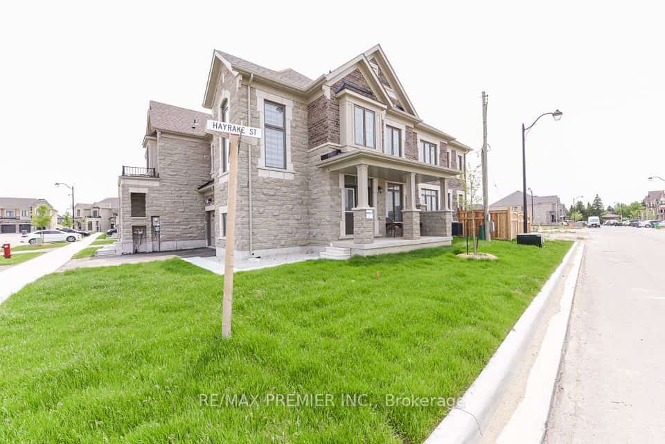 215 Hayrake Street, Brampton, ON L6Z 0A2