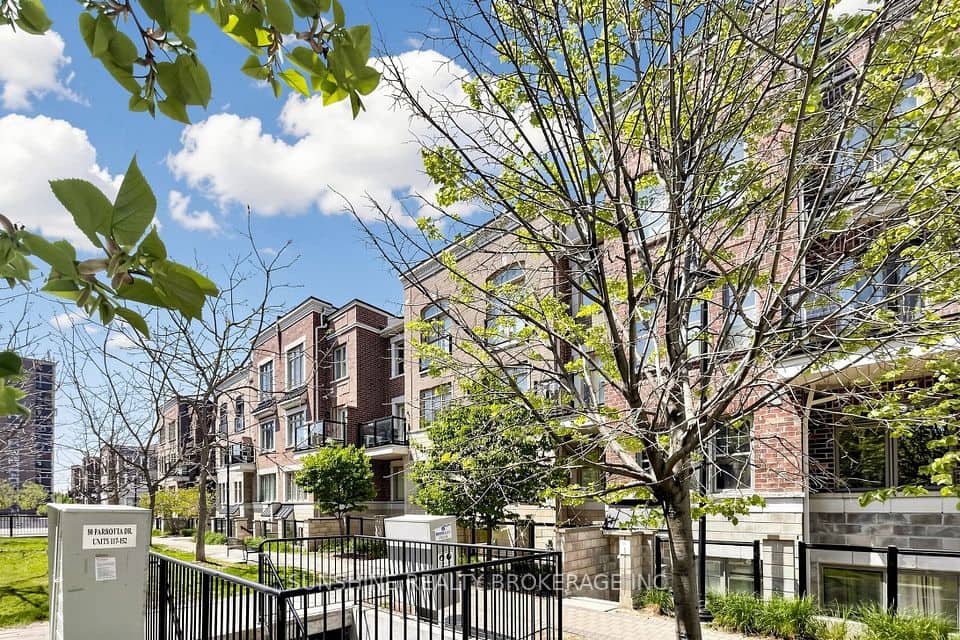 2335 Sheppard Avenue W, Toronto