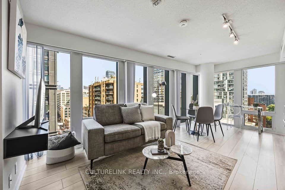 Fleur Condos, Toronto