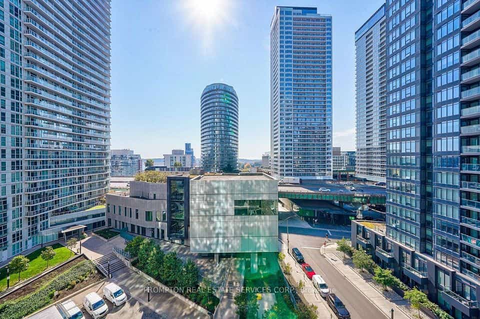 85 Queens Wharf Road #906, Toronto, ON M5V 0J9