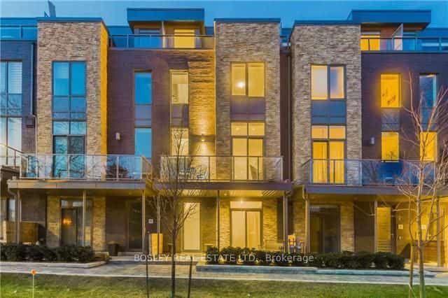 7 Godfrey's Lane, Mississauga, ON L5H 2T1
