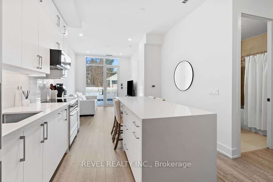 2075 King Rd Road #123, King, ON L7B 0R6