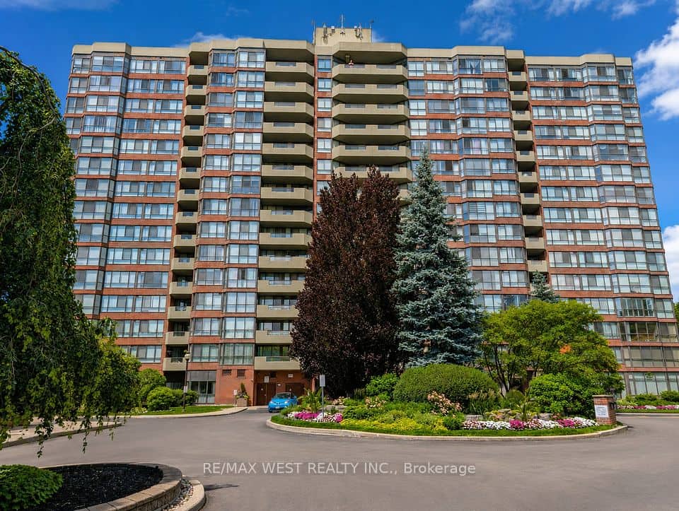 100 Observatory Lane SE, Richmond Hill
