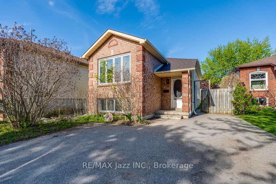 816 Battell Court, Cobourg, ON K9A 5R7
