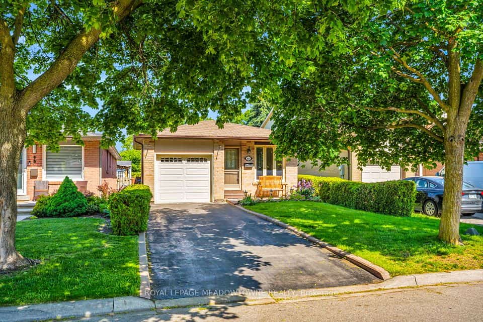 100 Martindale Crescent, Brampton, ON L6X 2V1