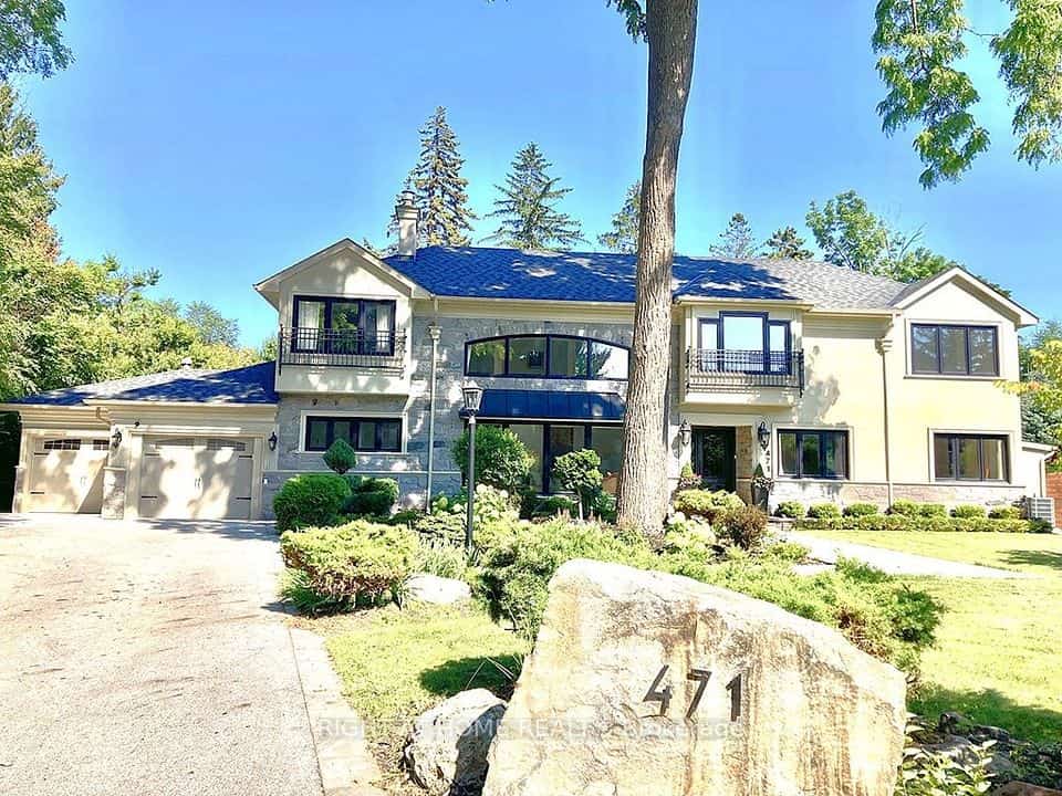 471 Country Club Crescent, Mississauga, ON L5J 2P9