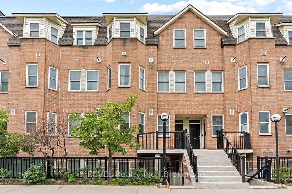 760 Lawrence Avenue W #199, Toronto, ON M6A 3E7