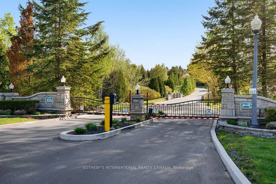 463 Crossing Bridge Place, Aurora, Aurora