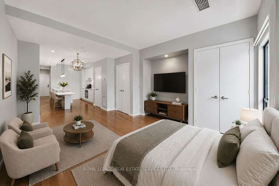 5 st joseph Street #208, Toronto, ON M4Y 0B6