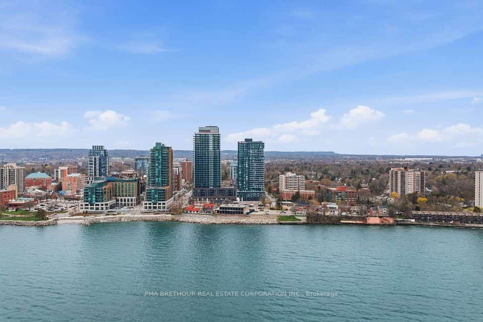 370 Martha Street #1211, Burlington, ON L7R 0G9