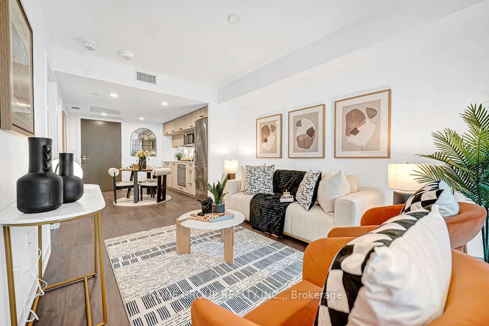 50 Mccaul Street #513, Toronto, ON M5T 1V9