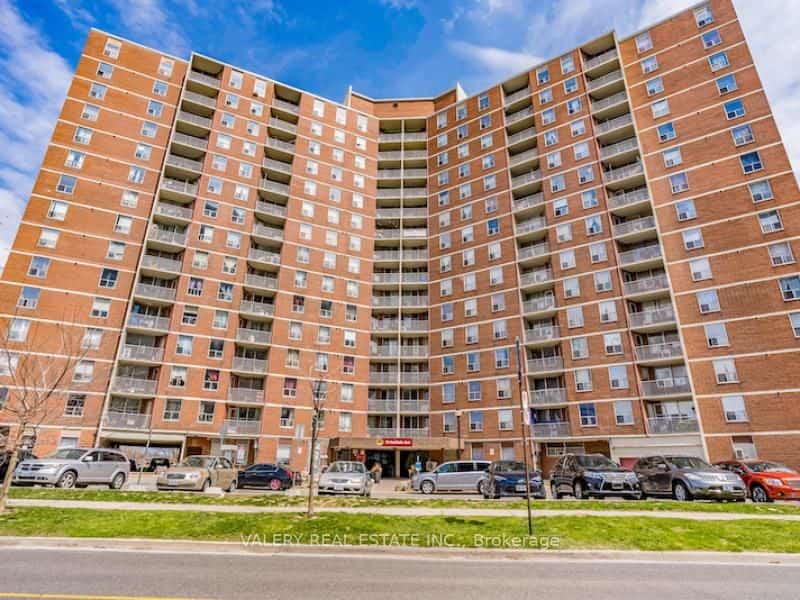 75 Eastdale Avenue #812, Toronto, ON M4C 5N3