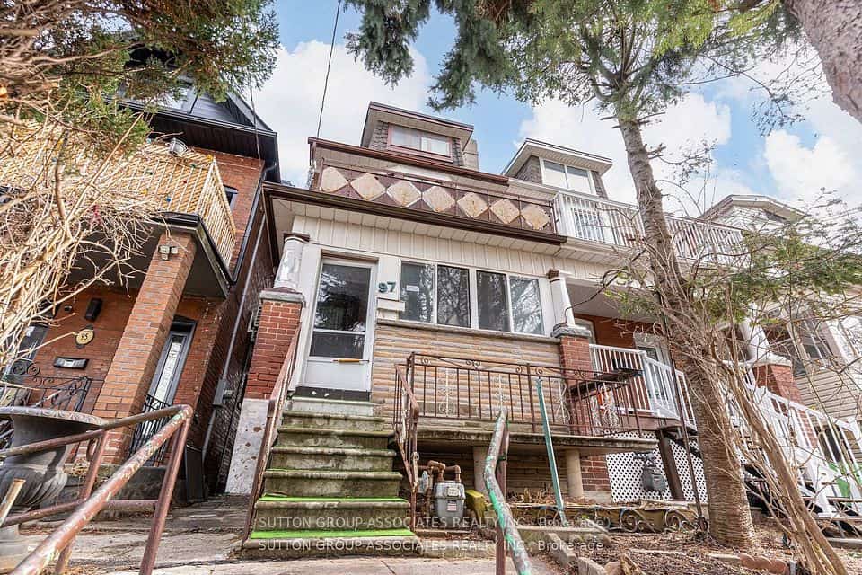 97 Pendrith Street, Toronto, ON M6G 1R8