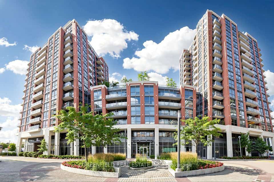 31 Tippett Road #333, Toronto, ON M3H 0C8