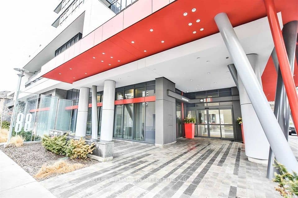 88 E Sheppard Avenue E, Toronto