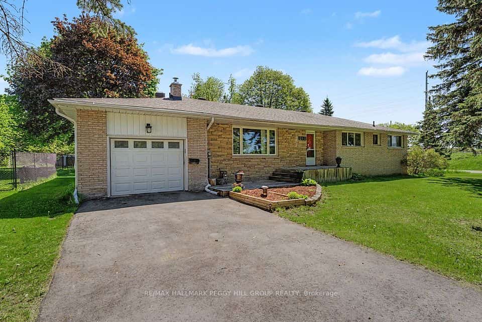201 Dodson Road, Barrie, ON L4N 4K2