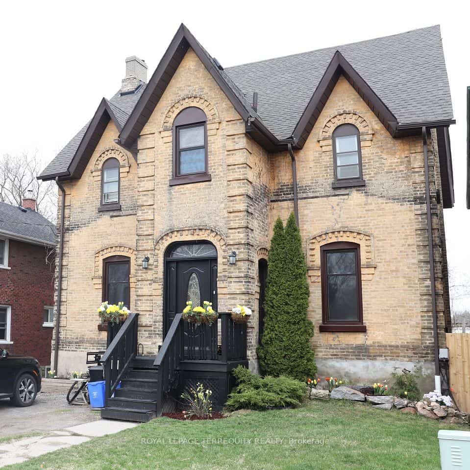 51 Nassau Street, Oshawa, ON L1J 4A3