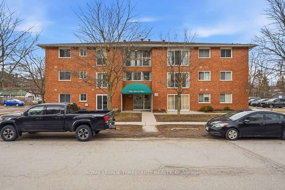 136 Ware Street #307, Peterborough, ON K9J 2B8
