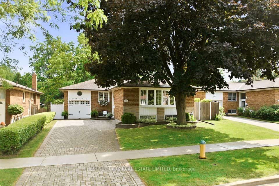 44 Fareham Crescent, Toronto, ON M1E 1J9
