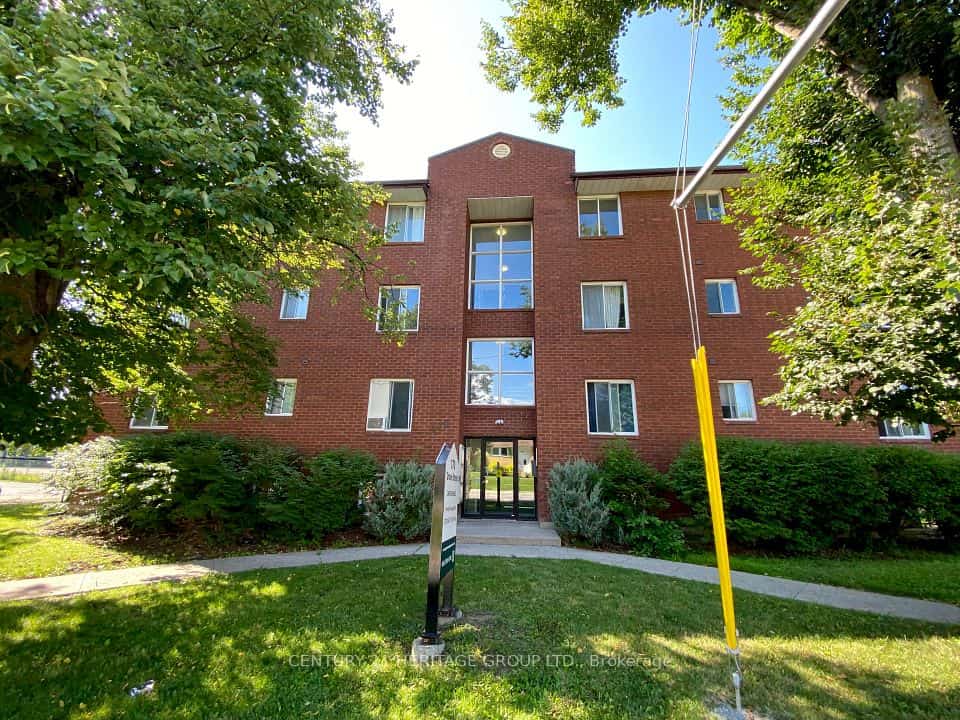 170 Grove Street E #403, Barrie, ON L4M 2P7
