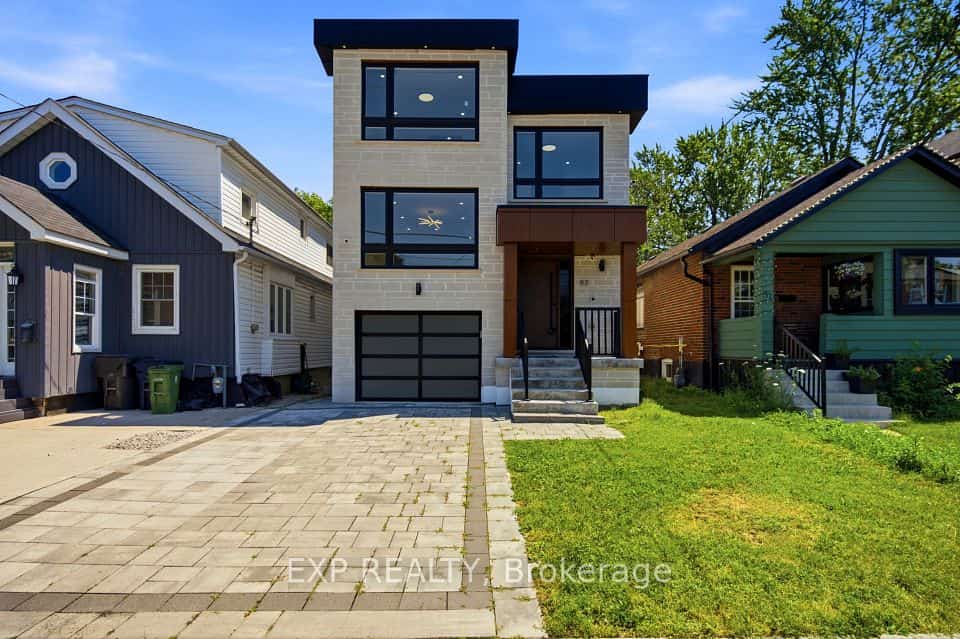 83 Kalmar Avenue, Toronto, ON M1N 3G5