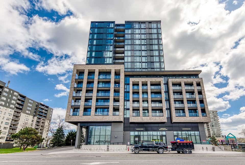 86 Dundas Street E #1711, Mississauga, ON L5A 1W4