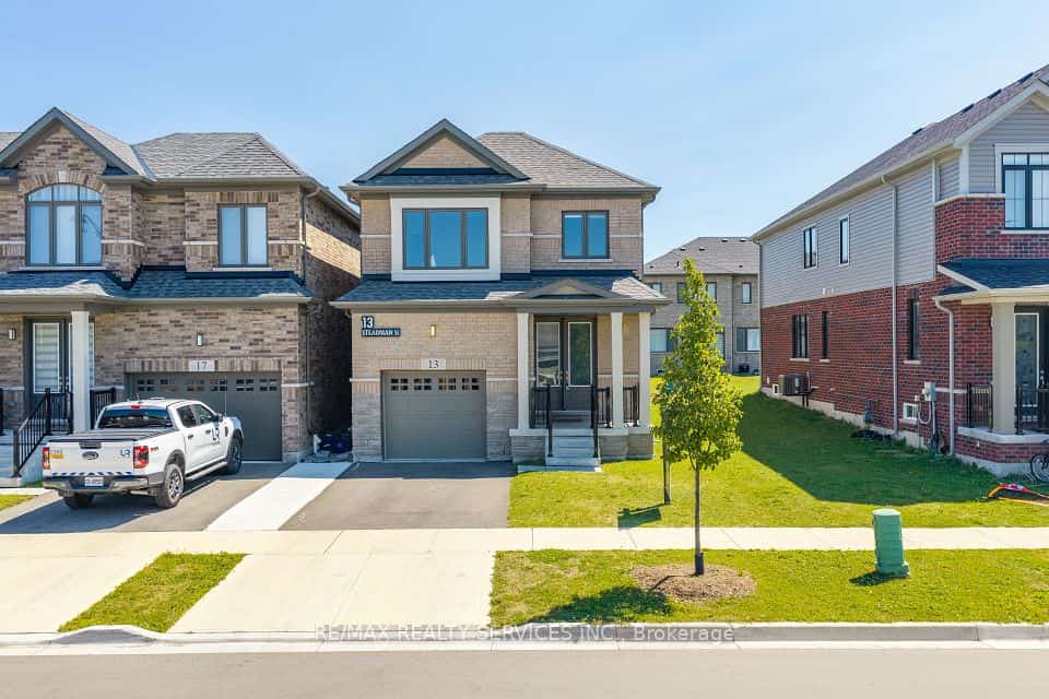 13 STEADMAN Street S, Cambridge, ON N1S 0C7