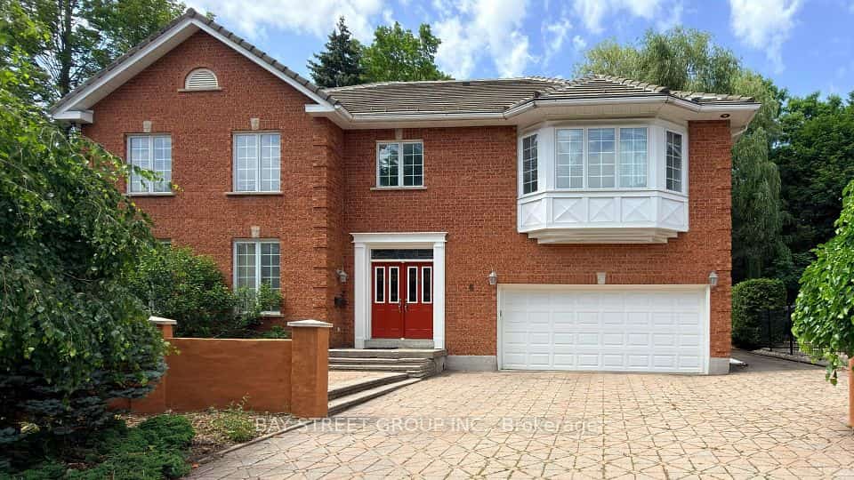 6 Hunt Club Court, Markham, ON L3T 7L4