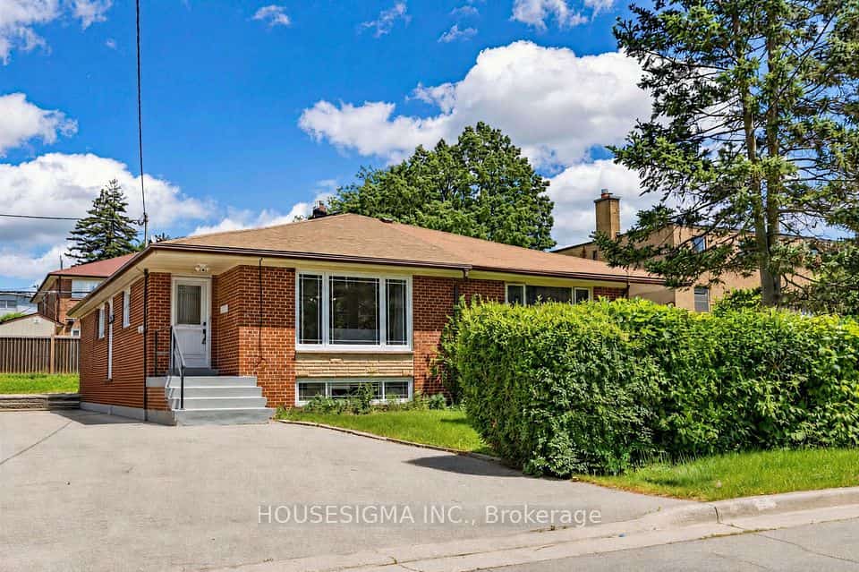 51 Tisdale Avenue, Toronto, ON M4A 1Y6
