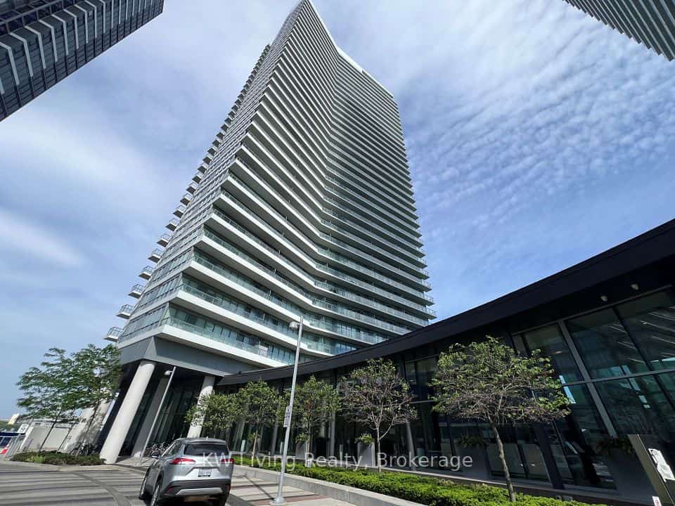 117 Mcmahon Drive #206, Toronto, ON M2K 0E4