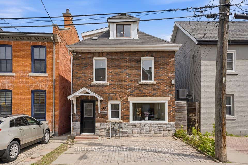 68 Magill Street, Hamilton, ON L8R 2Y5
