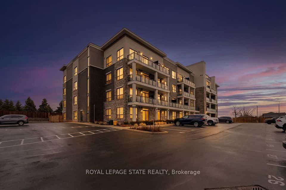 120 Springvalley Crescent #203, Hamilton, ON L9C 0E4