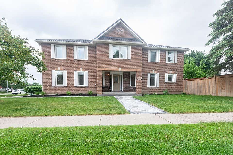 1 St Michaels Crescent, Caledon, ON L7E 5Z6