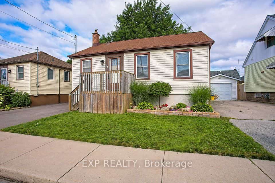 22 East 11th Street, Hamilton, ON L9A 3T2