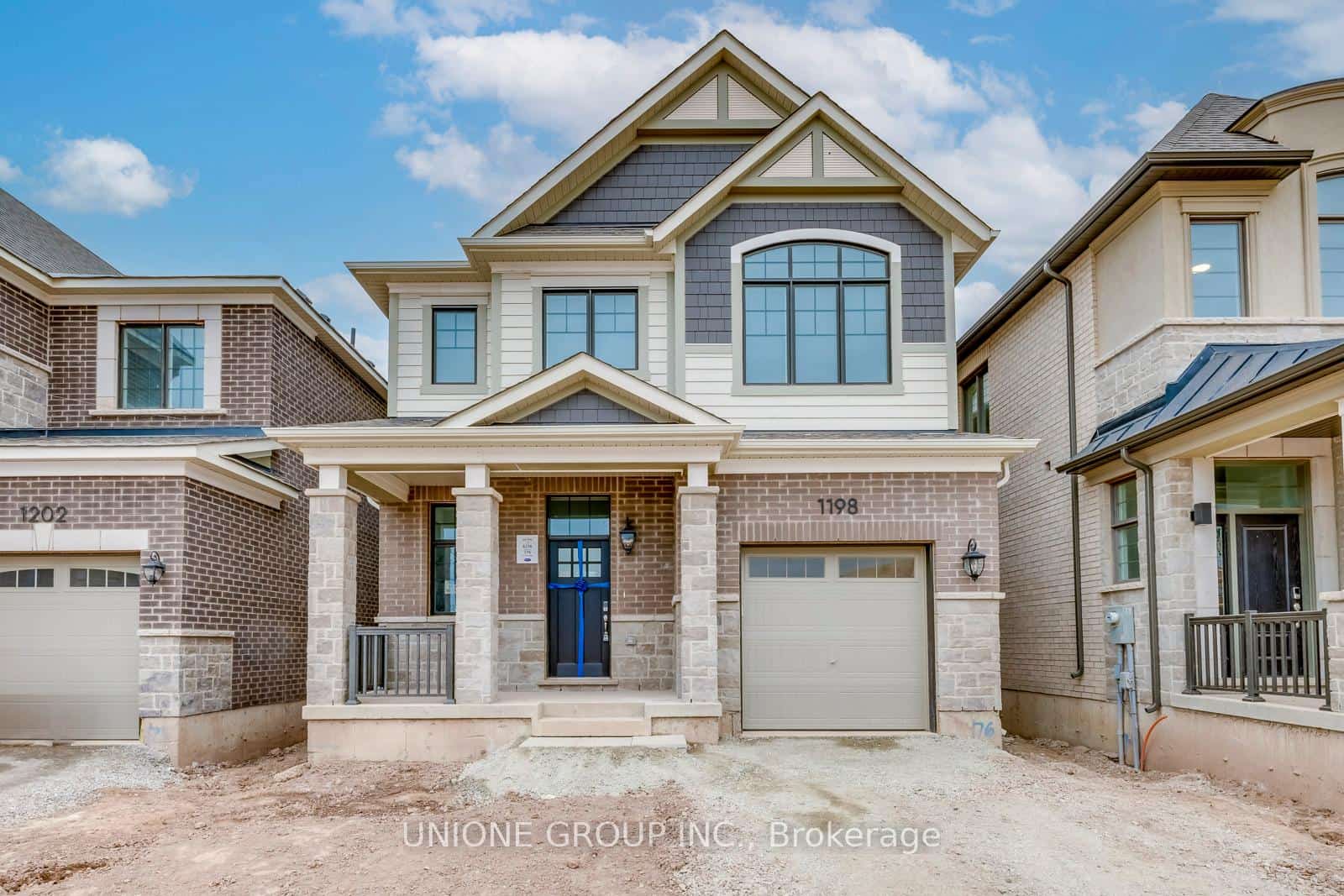 1198 Pelican Passage, Oakville, ON L6H 8A8
