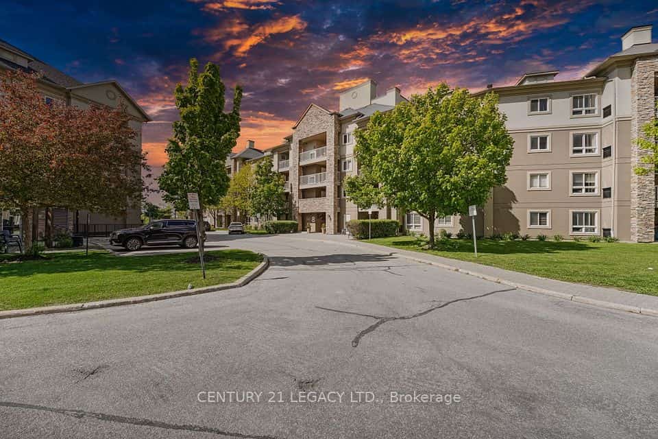 8 Dayspring Circle #1307, Brampton, ON L6P 2Z7