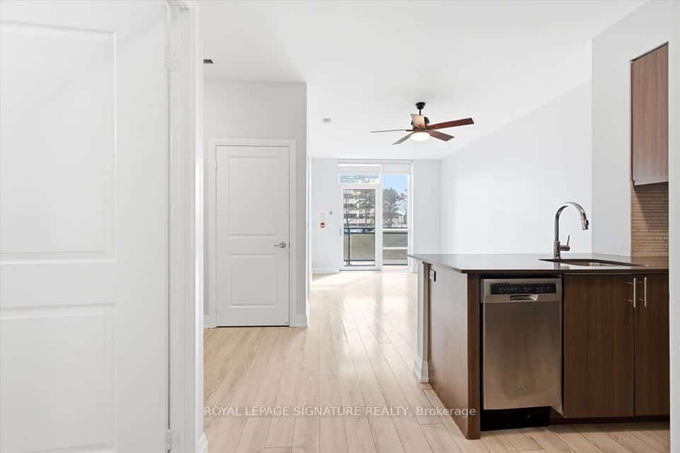 6 Eva Road #GL5, Toronto, ON M9C 0B1