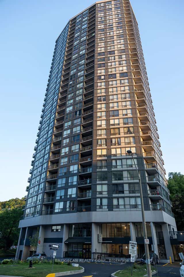 150 Charlton Avenue E #708, Hamilton, ON L8N 3X3
