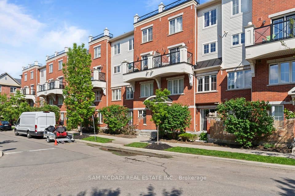 39 Hays Boulevard, Oakville
