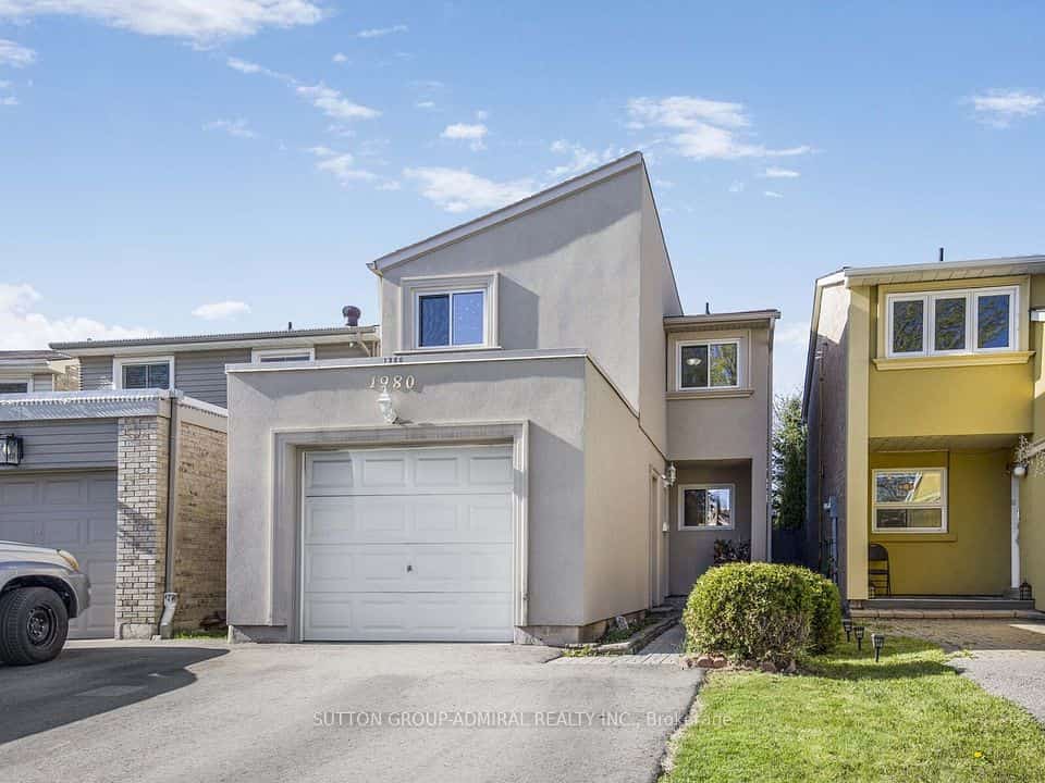 1980 Faylee Crescent, Pickering, ON L1V 2V6