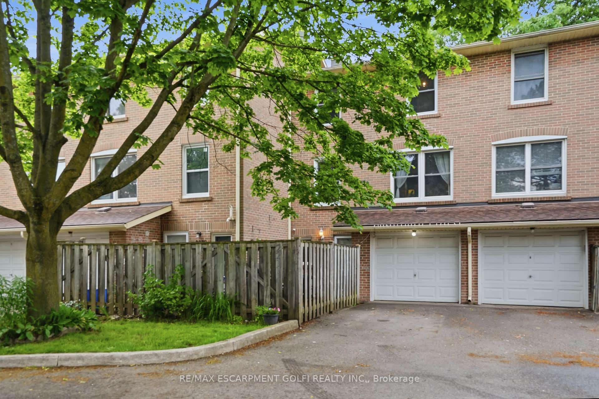 2277 Mountain Grove Avenue #39, Burlington, ON L7P 2H8