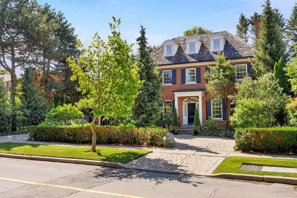 17 Sagewood Drive, Toronto, ON M3B 1T5