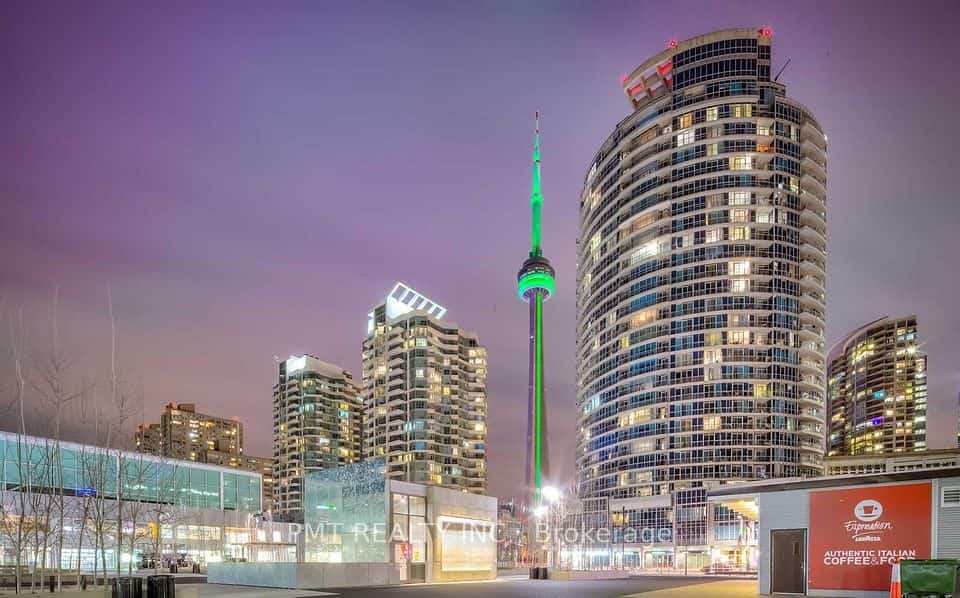 208 Queens Quay W #2401, Toronto, ON M5J 2Y5