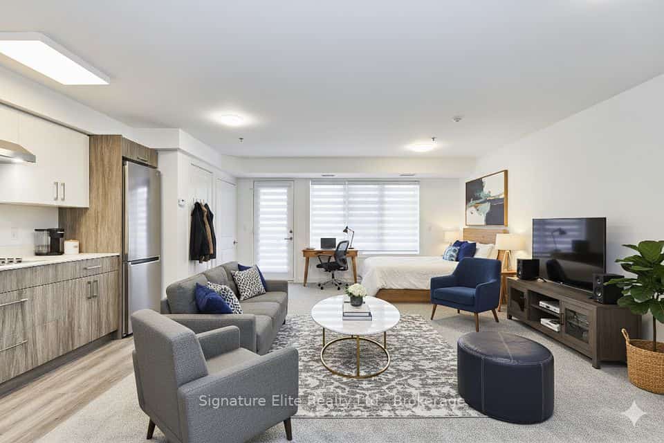 45 Connaught Avenue #203, Toronto, ON M4L 2V8