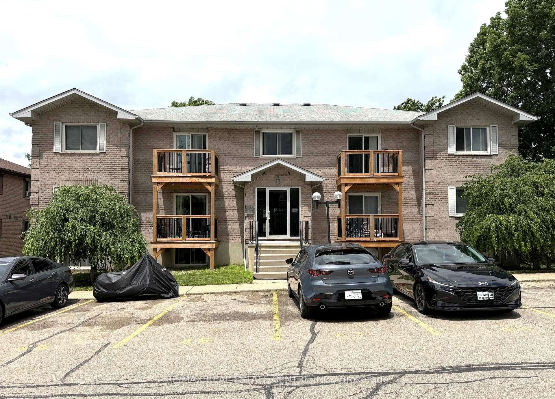 266 Overlea Drive #206, Kitchener, ON N2M 5N2