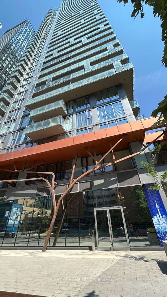 50 Wellesley Street E #1906, Toronto, ON M4Y 0C8
